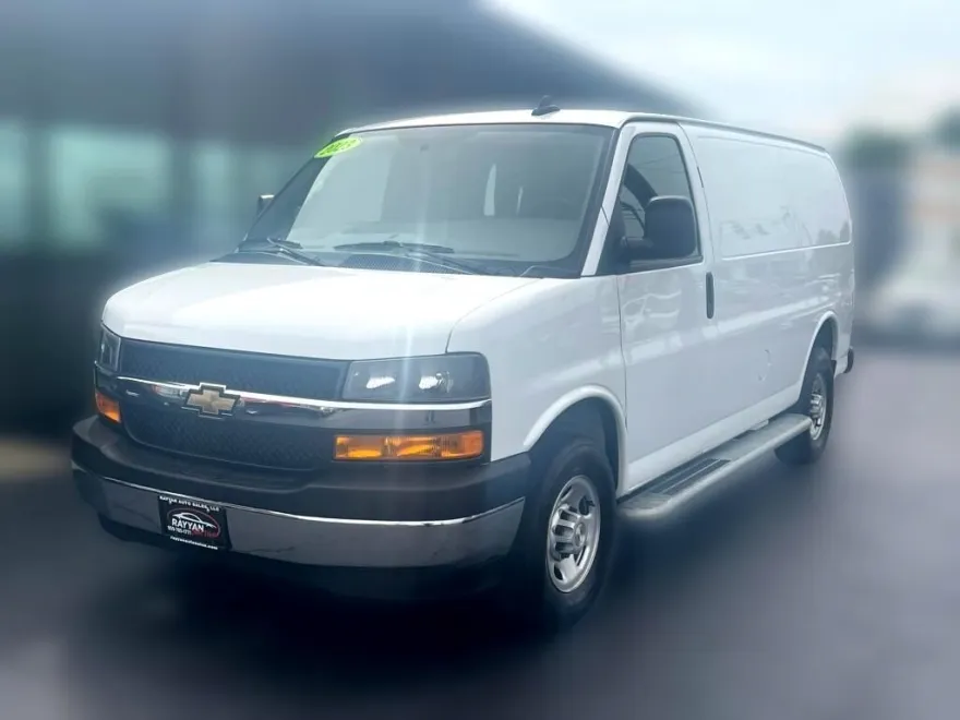 2023 Chevrolet Express Cargo Van 2500 photo 1