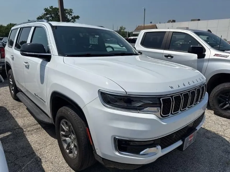 2023 Jeep Wagoneer Base photo 1