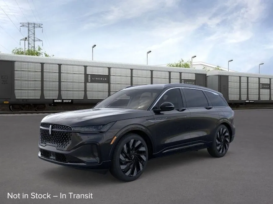 2025 Lincoln Nautilus Black Label photo 1