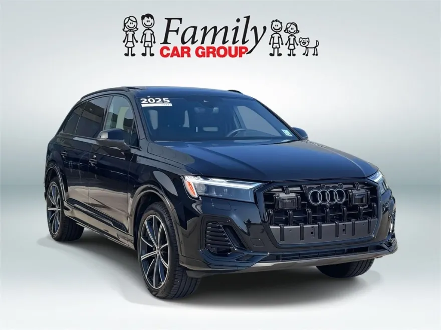 2025 Audi Q7 45 Premium Plus photo 1