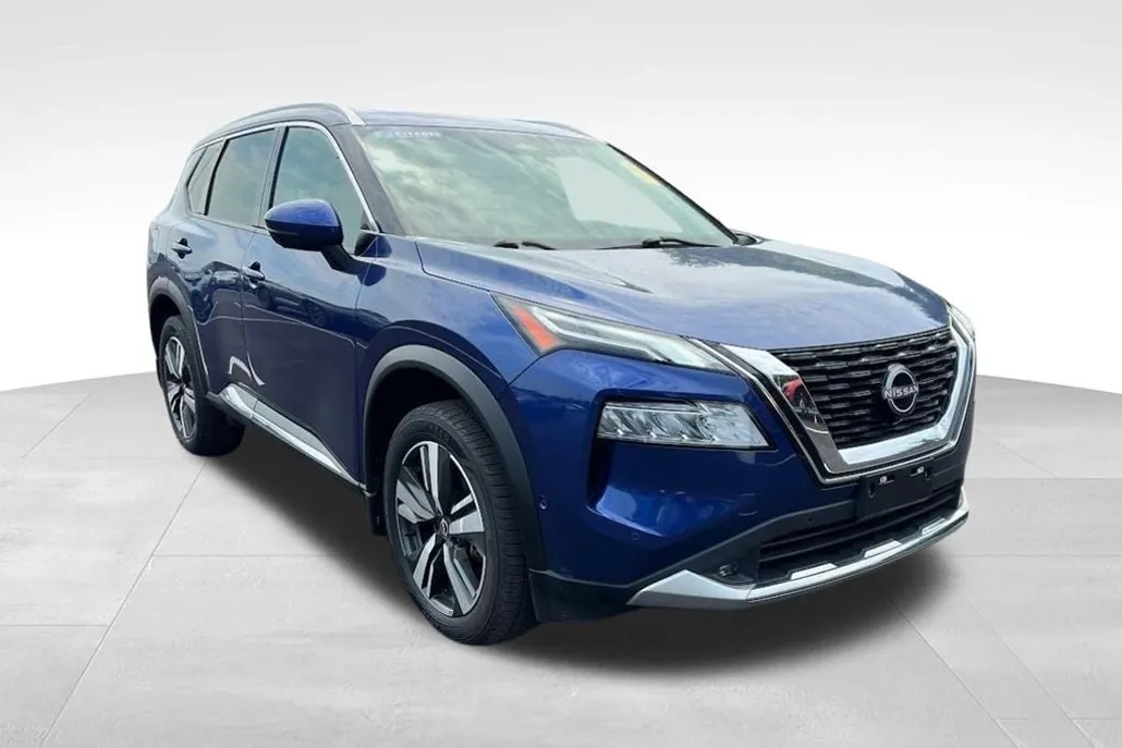 2022 Nissan Rogue Platinum photo 1