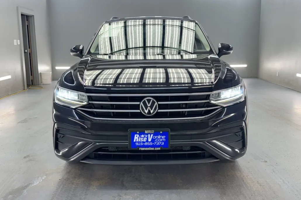 2022 Volkswagen Tiguan S photo 1