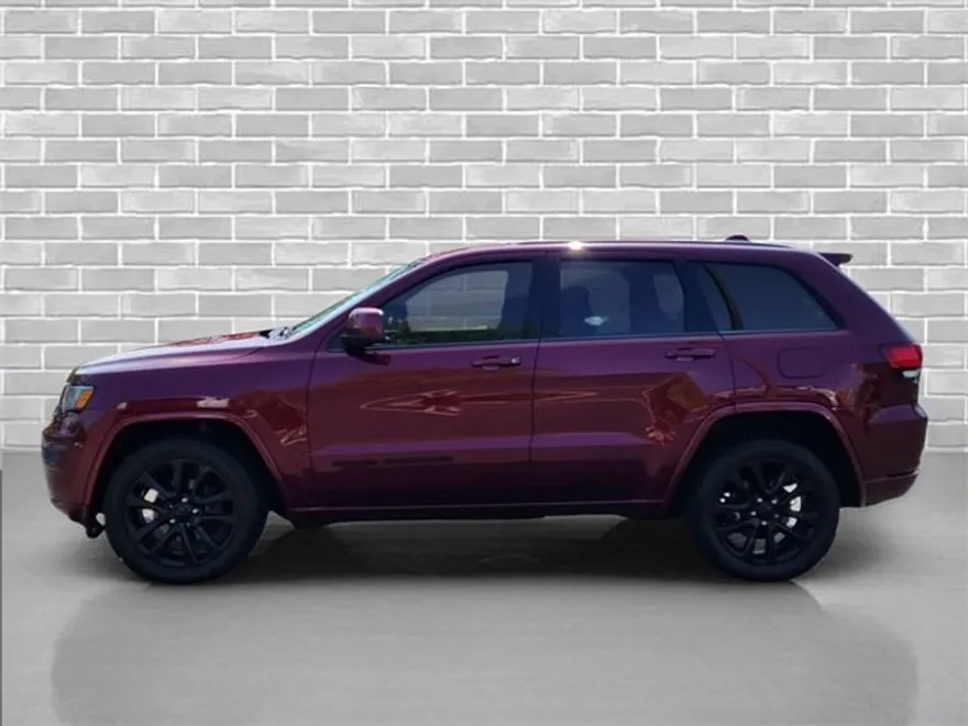 2018 Jeep Grand Cherokee Altitude photo 1