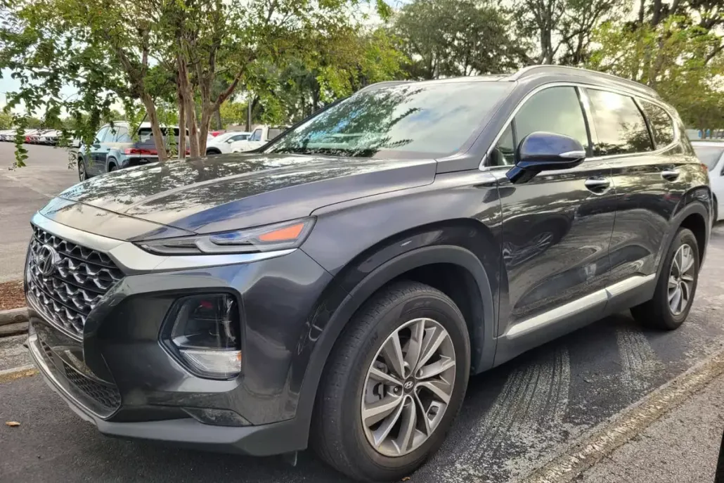 2020 Hyundai Santa Fe SEL photo 1