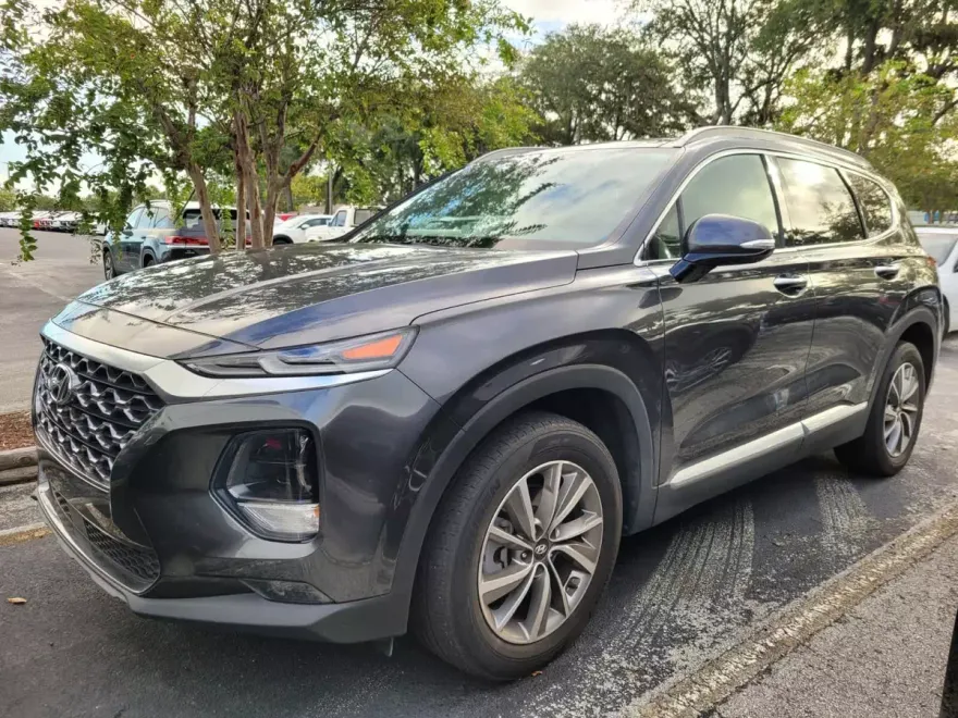 2020 Hyundai Santa Fe SEL photo 1