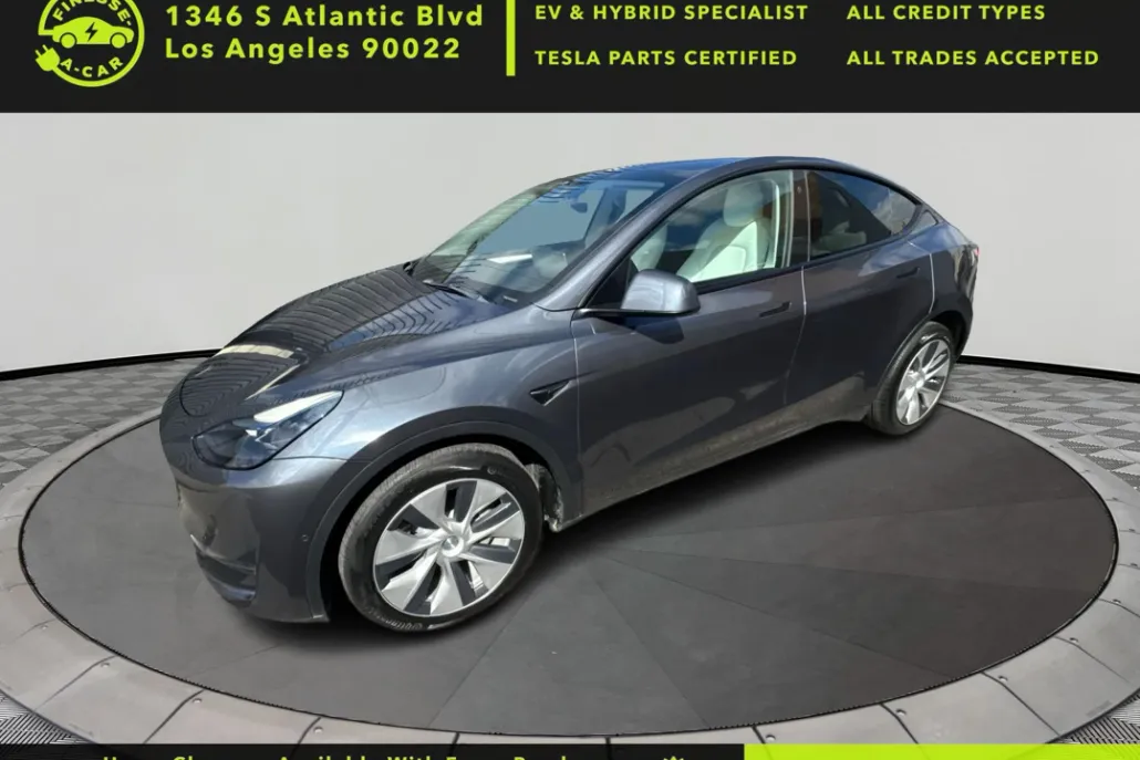 2022 Tesla Model Y Long Range photo 1