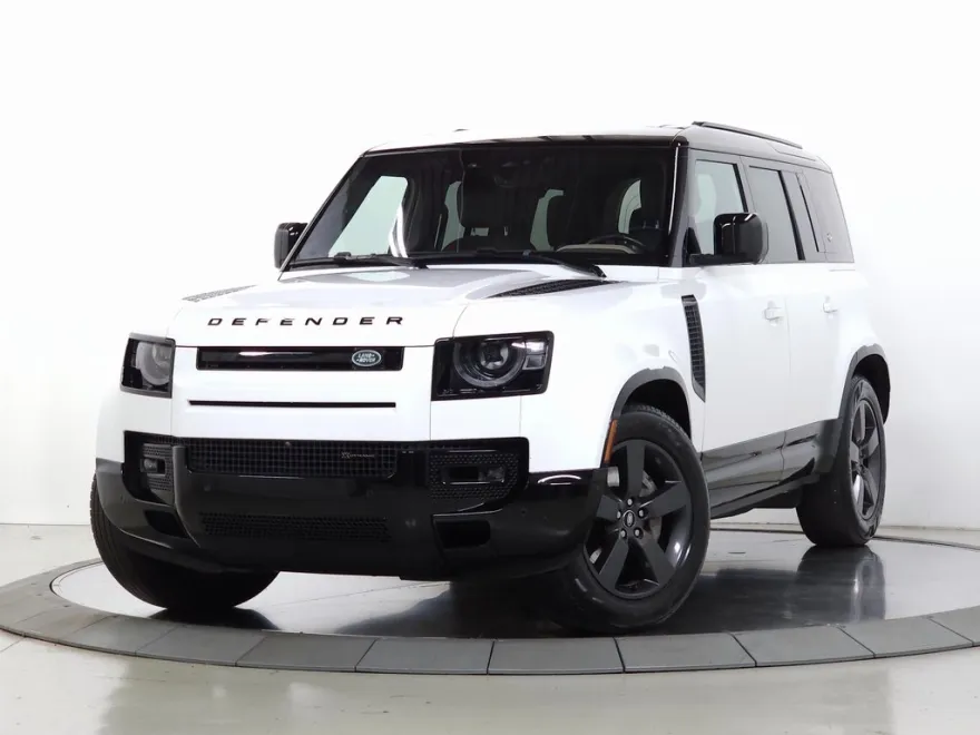 2022 Land Rover Defender 110 X-Dynamic HSE photo 1