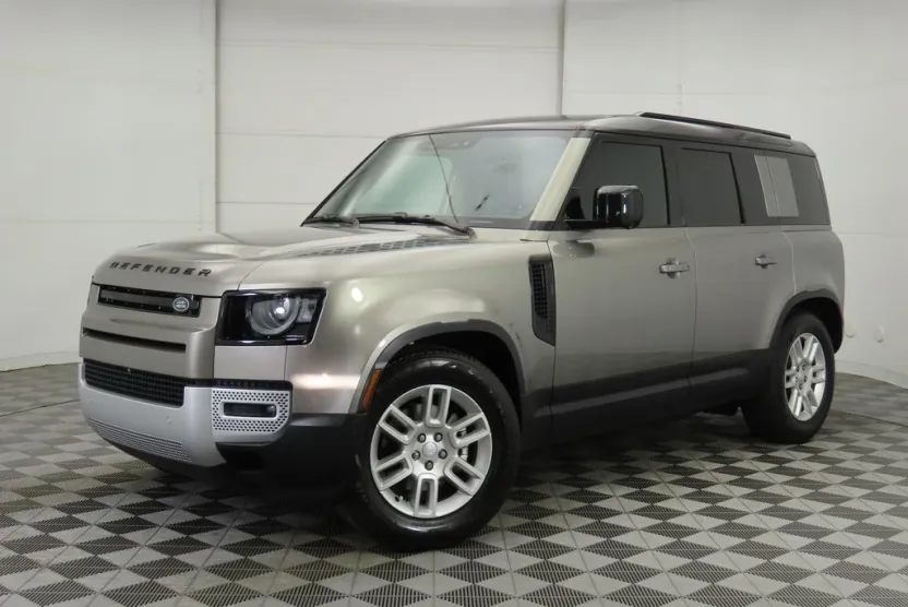 2025 Land Rover Defender 110 S photo 1