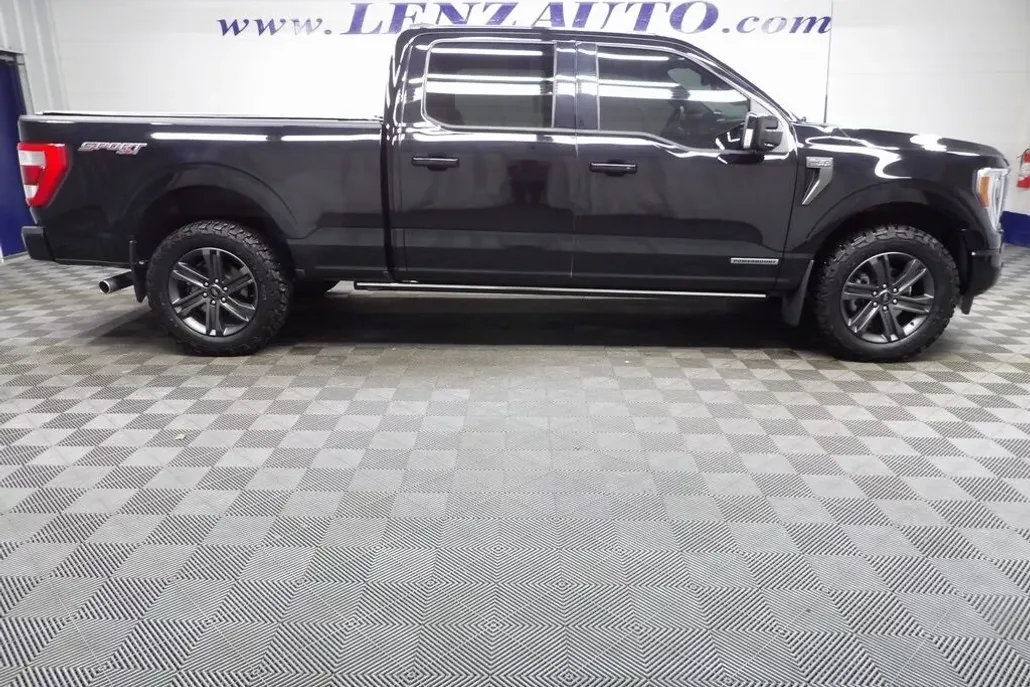 2023 Ford F-150 Lariat photo 1