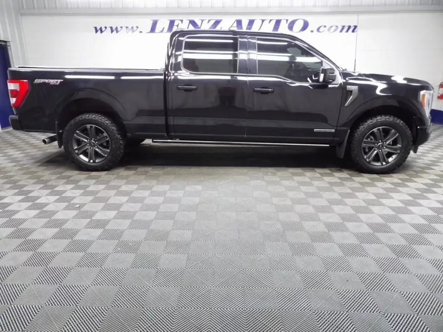 2023 Ford F-150 Lariat photo 1
