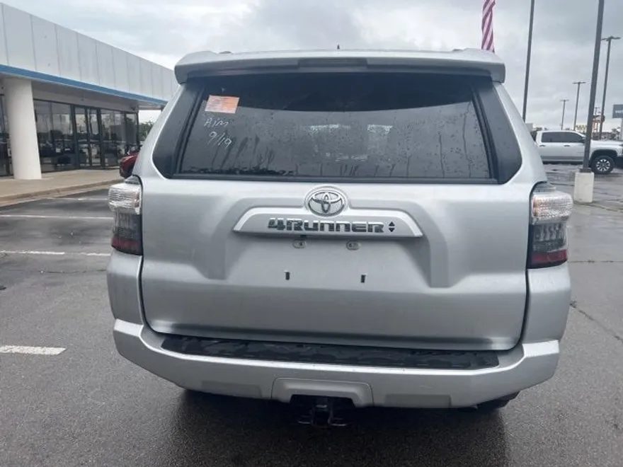 2024 Toyota 4Runner SR5 Premium photo 1