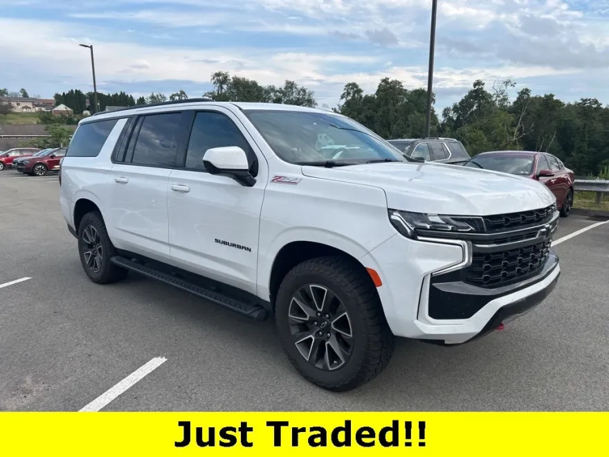 2021 Chevrolet Suburban Z71 photo 1