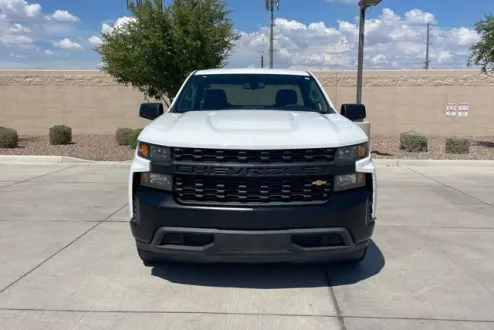 2020 Chevrolet Silverado 1500 photo 2
