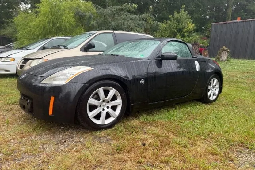 2005 Nissan 350Z Touring photo 1