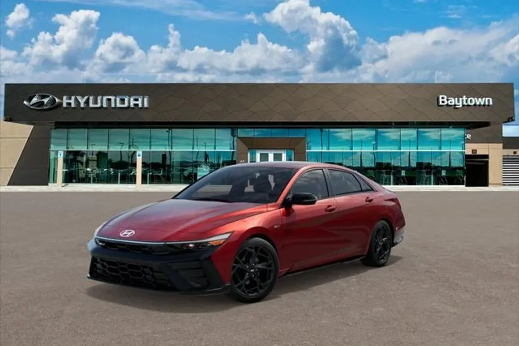 2025 Hyundai Elantra N Line photo 1