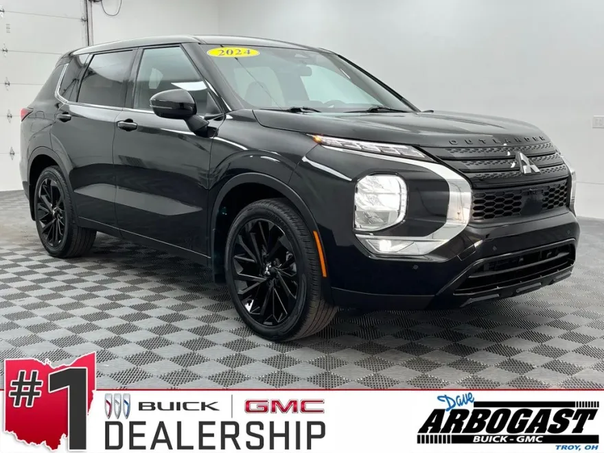 2024 Mitsubishi Outlander SE Black Edition photo 1