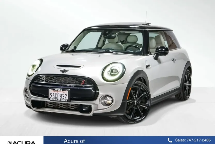 2019 Mini Cooper 2 Door Hardtop Signature photo 1