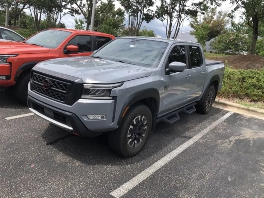 2022 Nissan Frontier PRO-4X photo 1