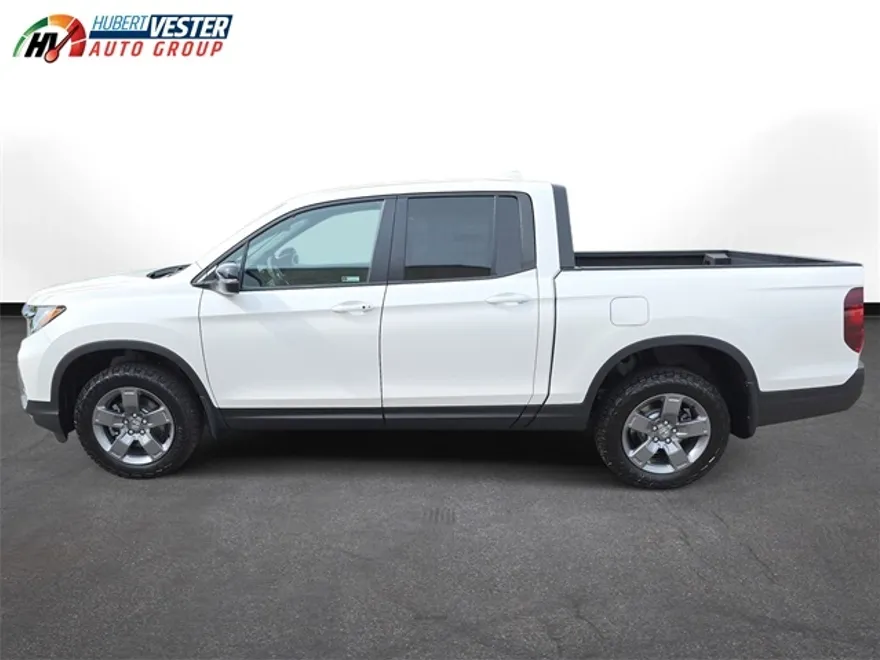 2025 Honda Ridgeline TrailSport photo 1