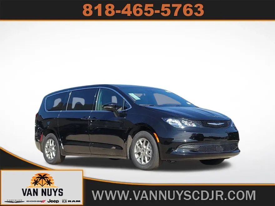 2025 Chrysler Voyager LX photo 1