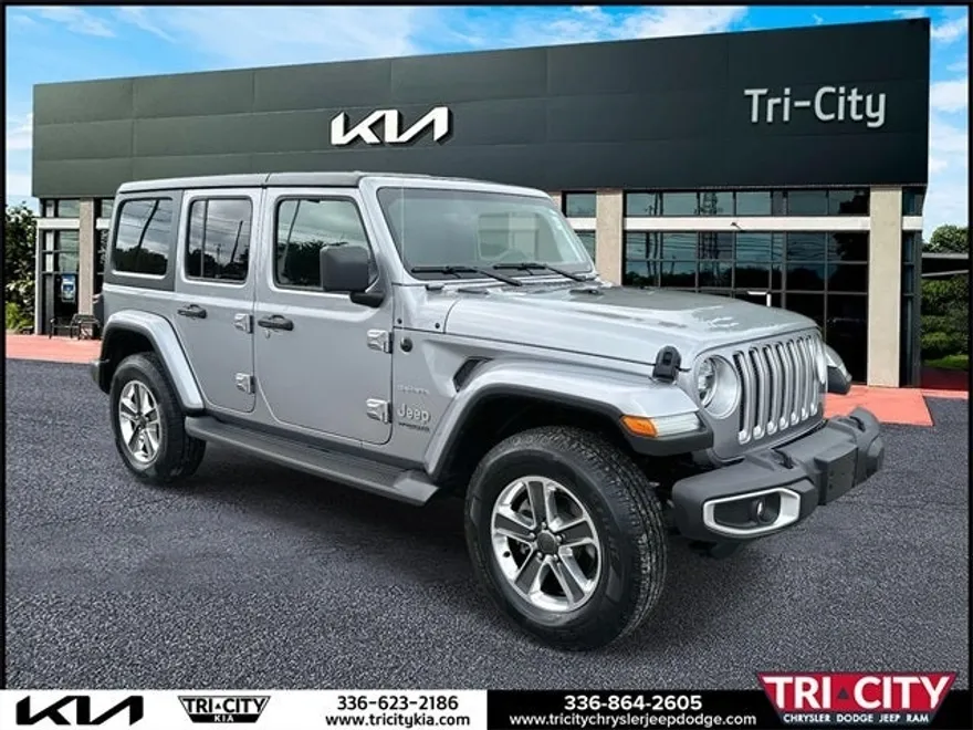 2020 Jeep Wrangler Unlimited Sahara photo 1