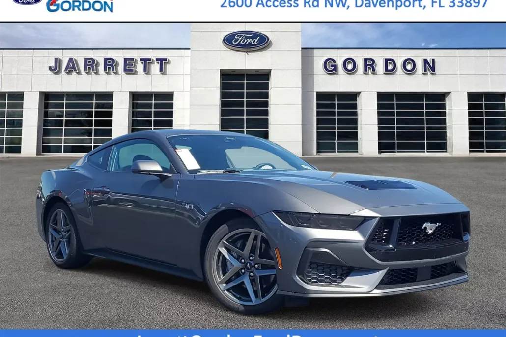 2025 Ford Mustang GT photo 1