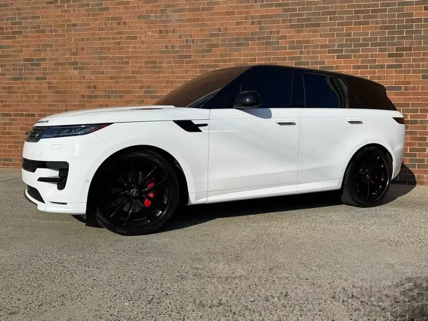2024 Land Rover Range Rover Sport P400 Dynamic SE photo 1