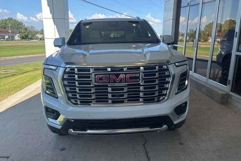 2026 Gmc Yukon XL Denali photo 1