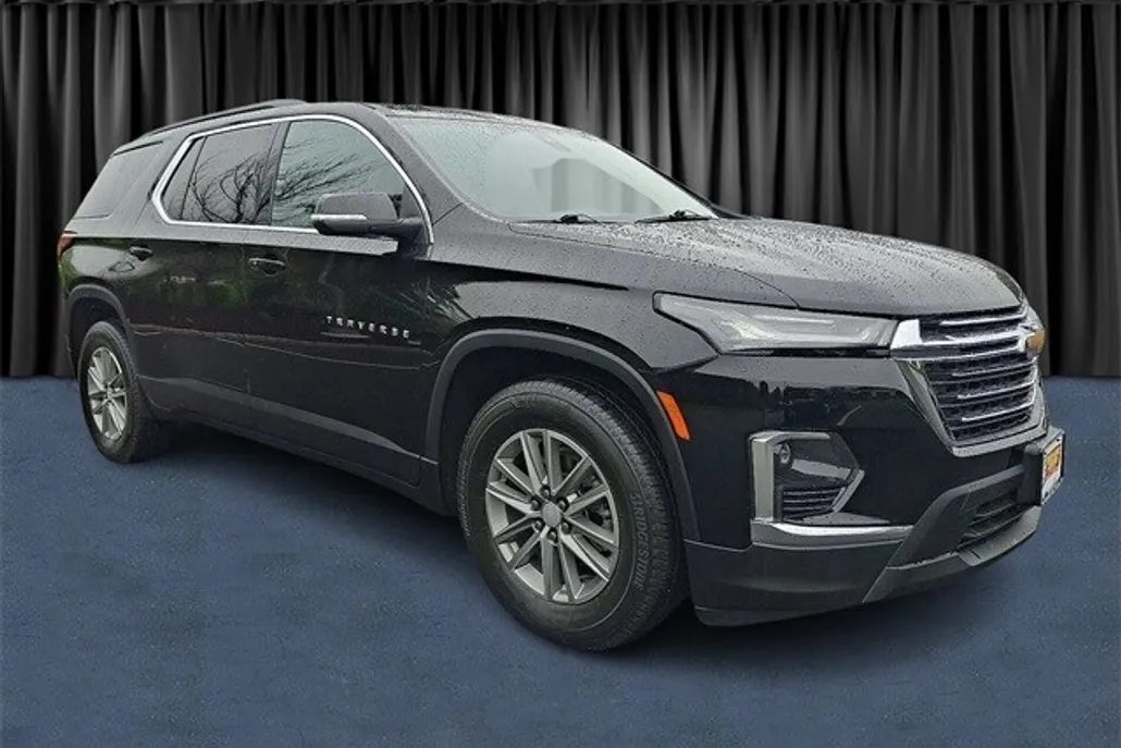 2023 Chevrolet Traverse 1LT photo 1