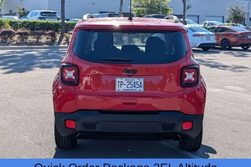 2018 Jeep Renegade Latitude North Edition photo 1