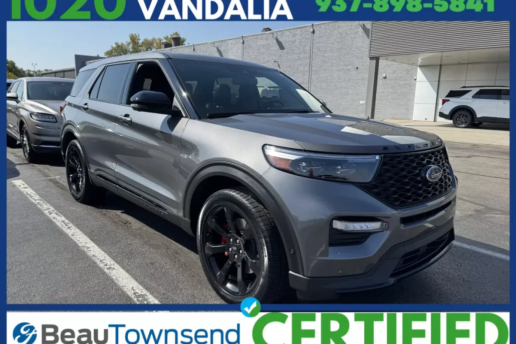 2021 Ford Explorer ST photo 1