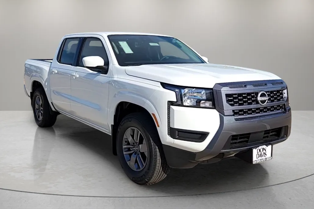 2025 Nissan Frontier SV photo 1