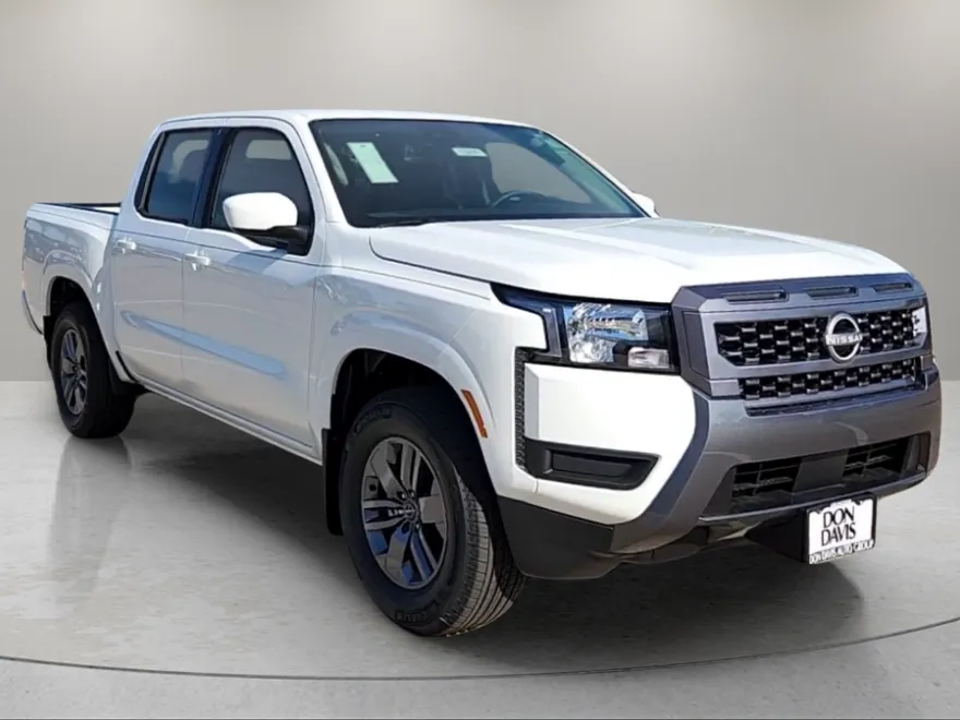 2025 Nissan Frontier SV photo 1