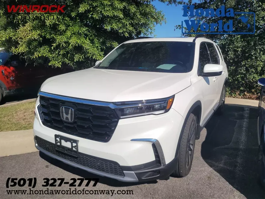 2025 Honda Pilot Touring photo 1