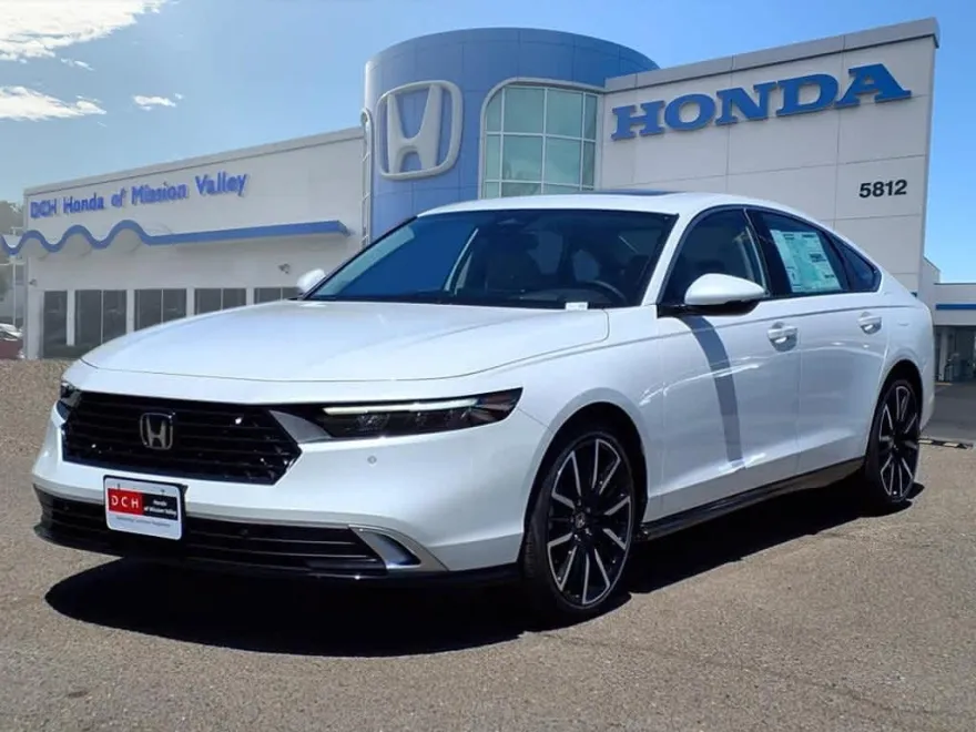 2025 Honda Accord Hybrid Touring photo 1