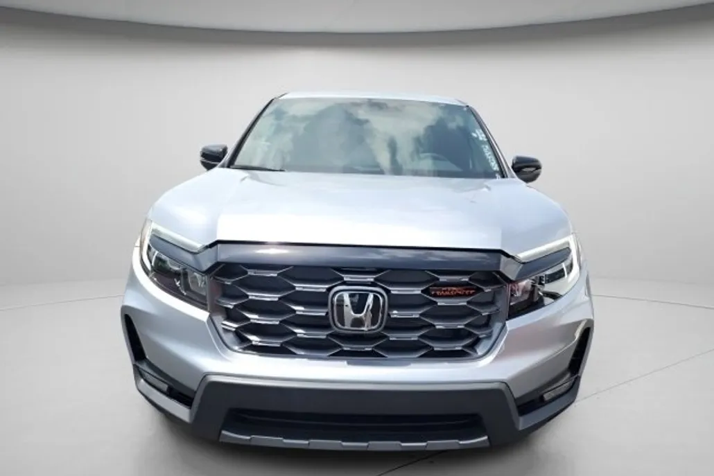 2025 Honda Ridgeline TrailSport photo 1