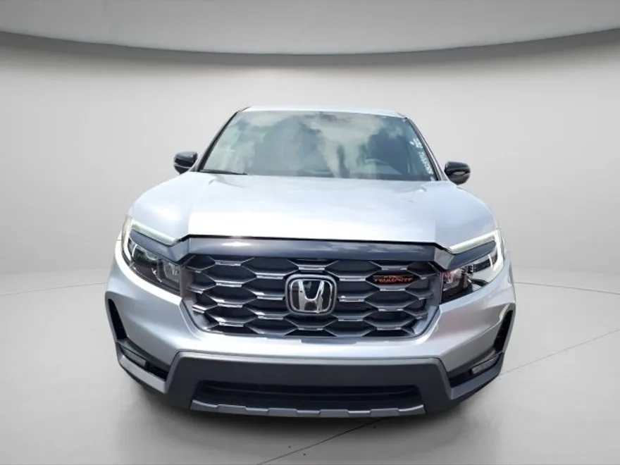 2025 Honda Ridgeline TrailSport photo 1