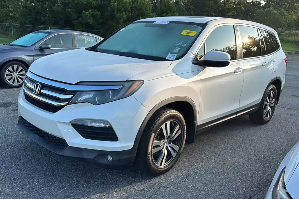 2017 Honda Pilot EX-L photo 1