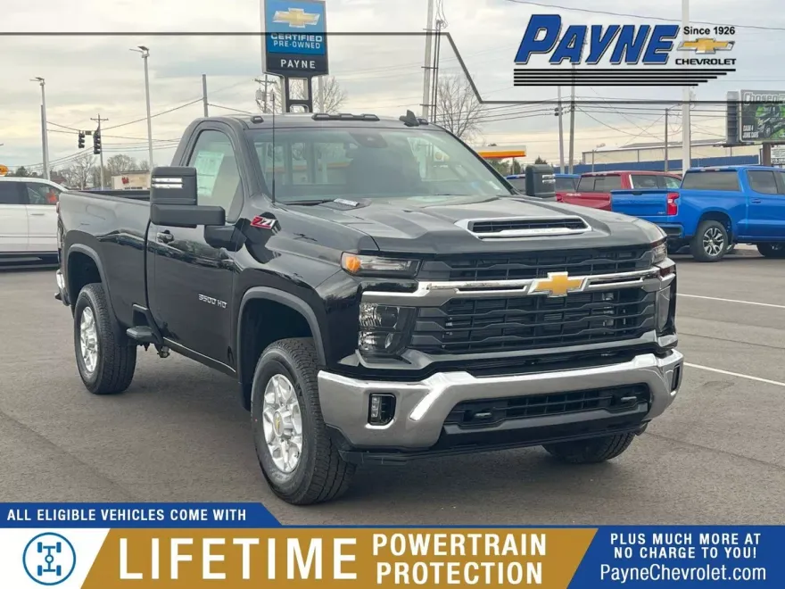 2025 Chevrolet Silverado 3500HD LT photo 1