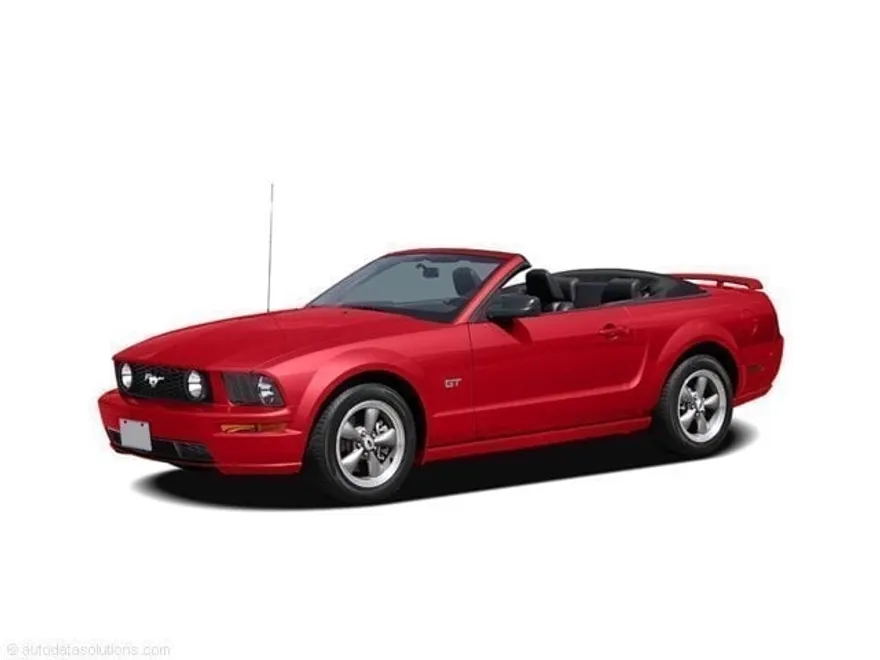 2006 Ford Mustang GT Deluxe Convertible photo 1