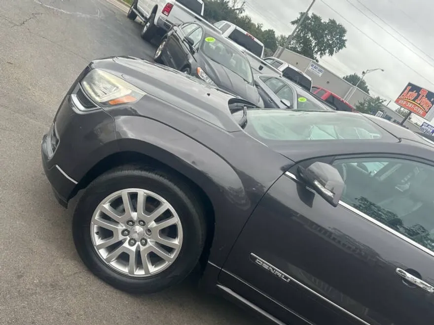 2016 Gmc Acadia Denali photo 1