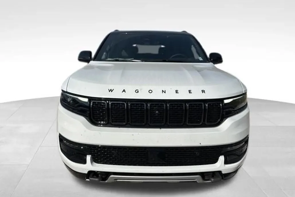 2025 Jeep Wagoneer Overland photo 1