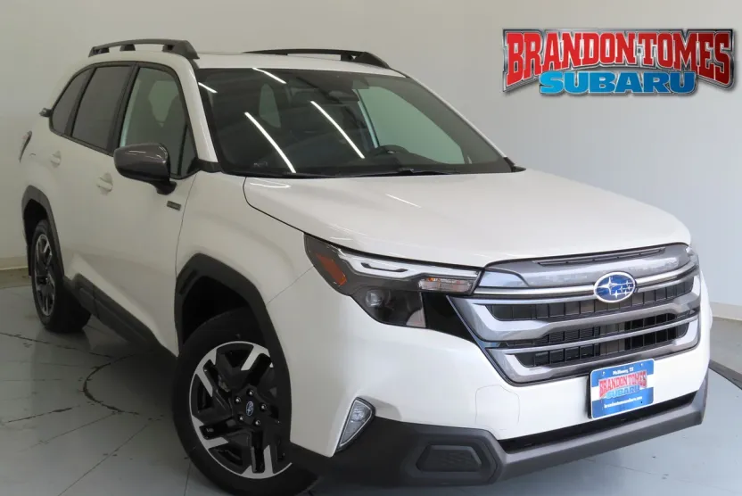 2025 Subaru Forester Premium photo 1