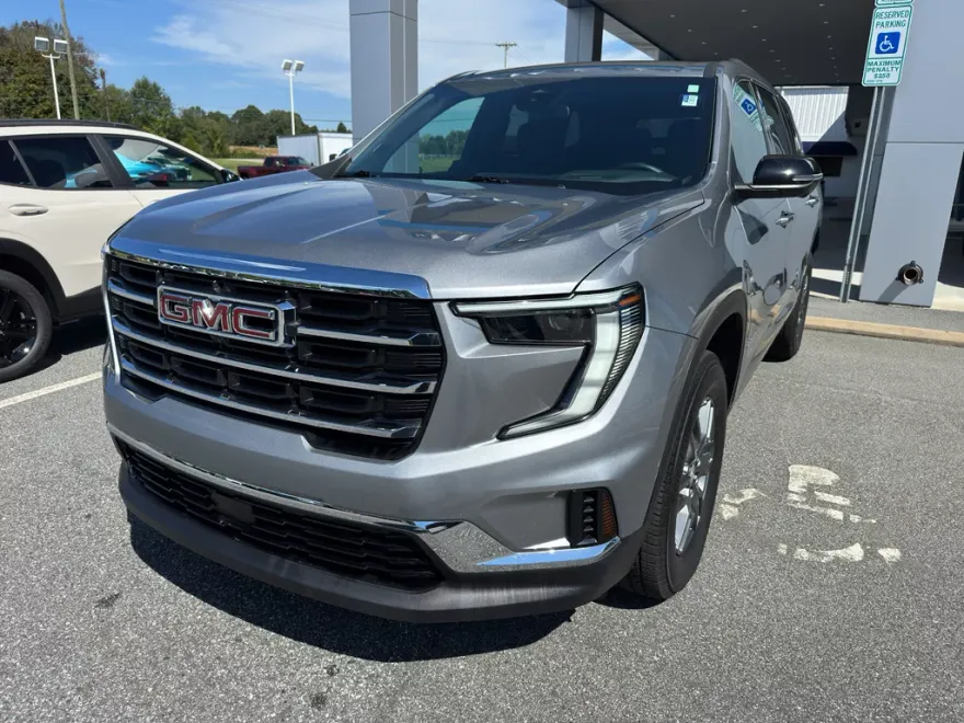 2025 Gmc Acadia Elevation photo 1