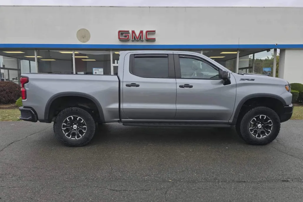 2023 Chevrolet Silverado 1500 ZR2 photo 1