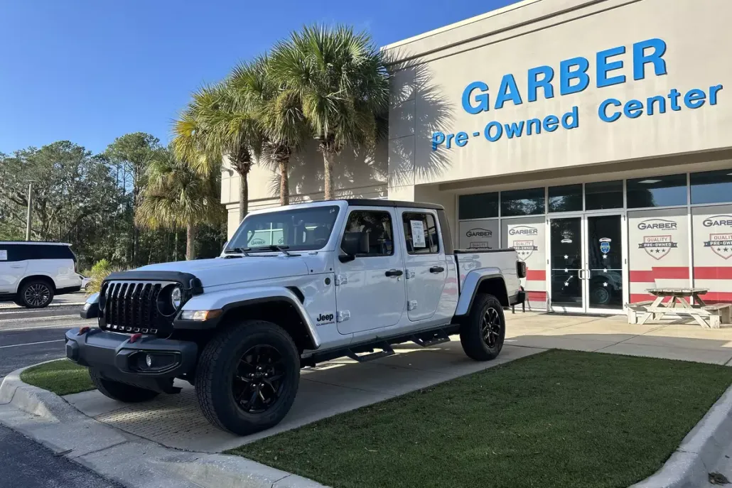 2022 Jeep Gladiator Altitude photo 1