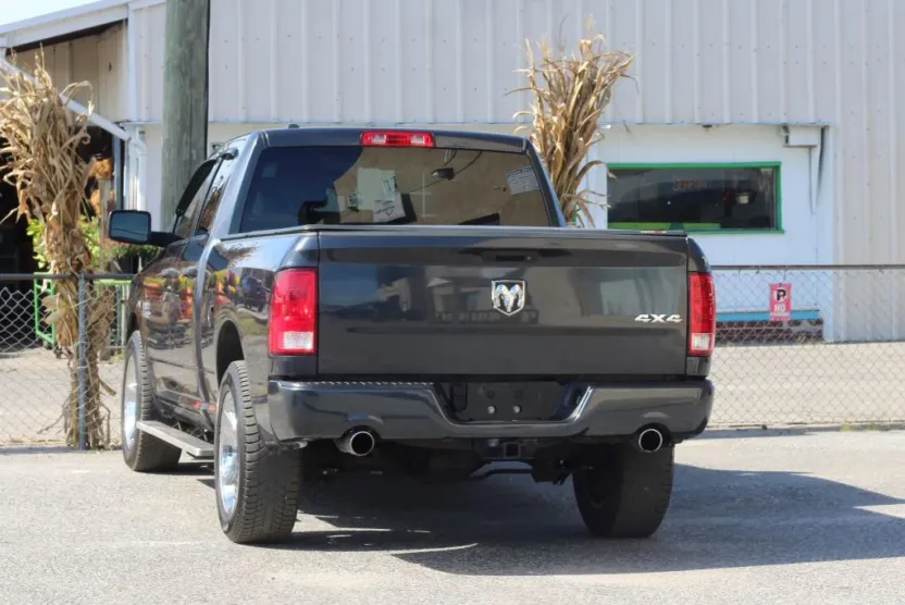 2017 Ram 1500 Express photo 1