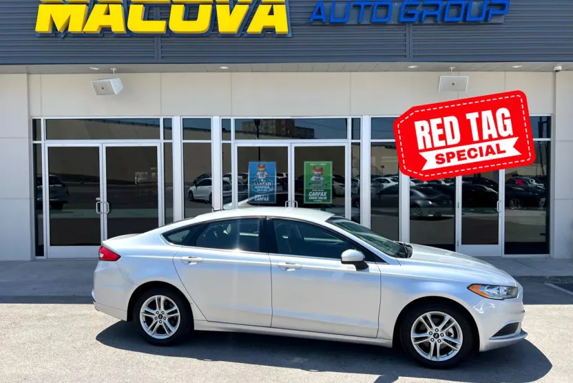 2018 Ford Fusion SE photo 1