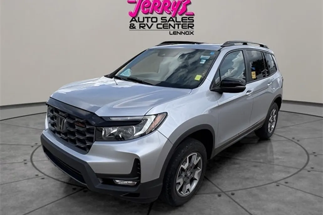2022 Honda Passport TrailSport photo 1