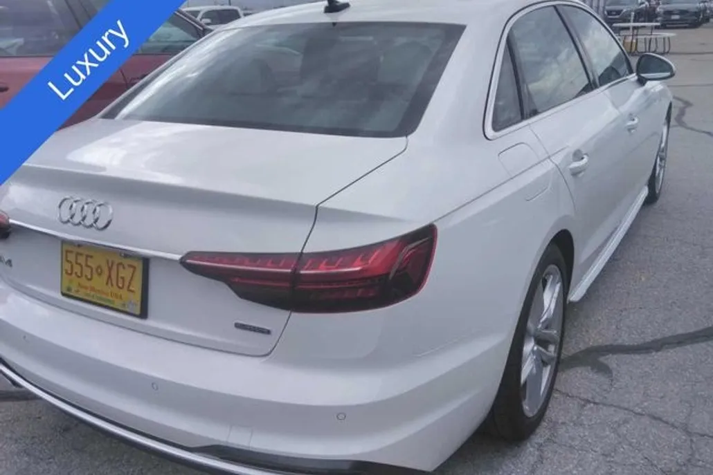 2024 Audi A4 45 S line Premium photo 1